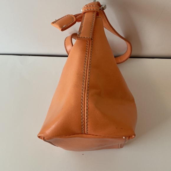 NINE & COMPANY Small Orange Zip Close Shoulder Bag - Picture 7 of 16